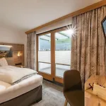 Garni Hotel Mayrhofen