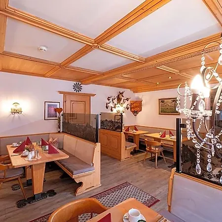 Hotel Garni 4*