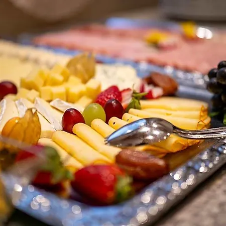 Garni Hotel