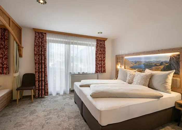 Garni Готель 4*